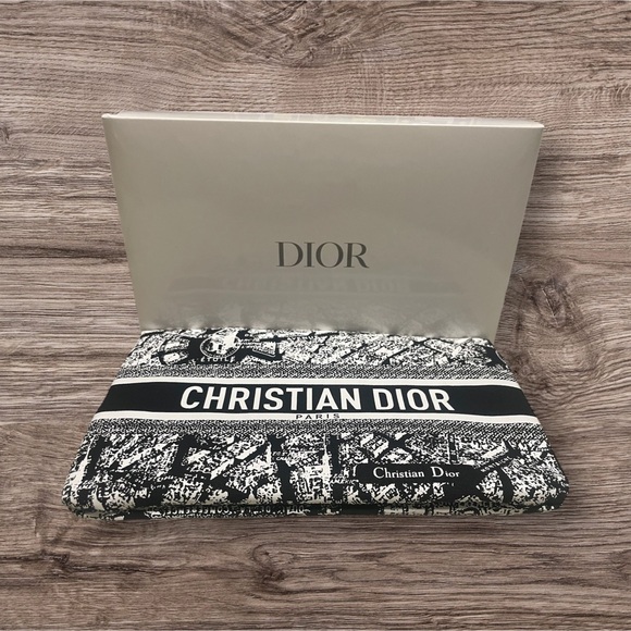 Dior Accessories - New in Box Christian Dior VIP Paris Pouch 9x6
